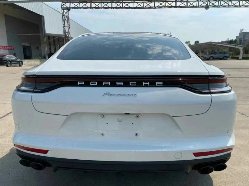 武汉22年保时捷帕拉梅拉9