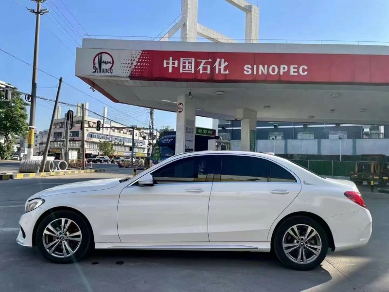广州17年奔驰C5