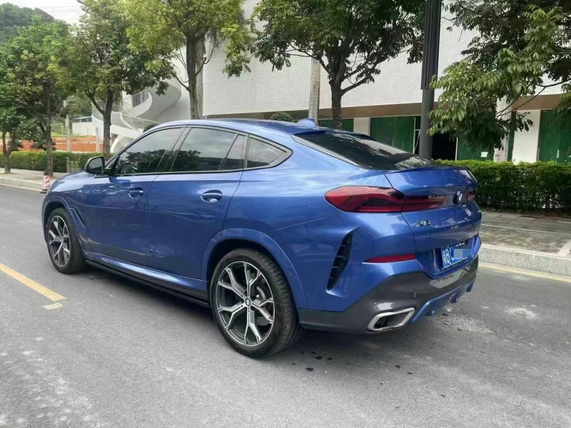 广州22年宝马X68