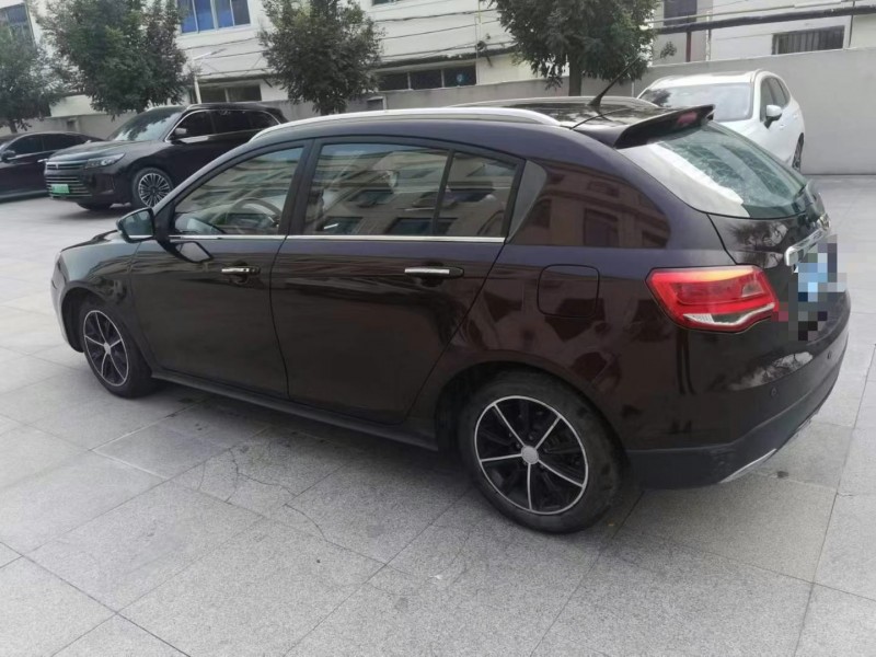 保定16年吉利帝豪5