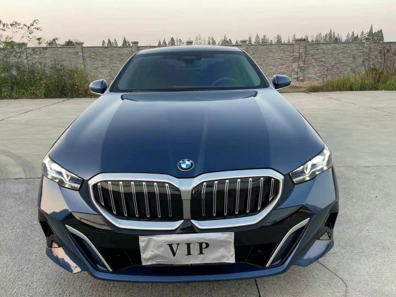 武汉24年宝马5系1