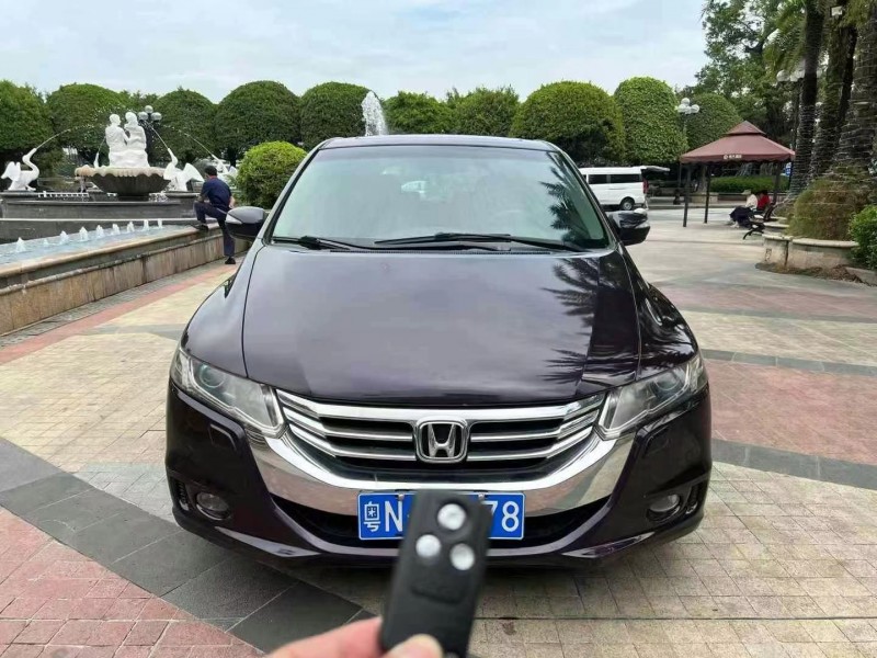 广州13年本田奥德赛1