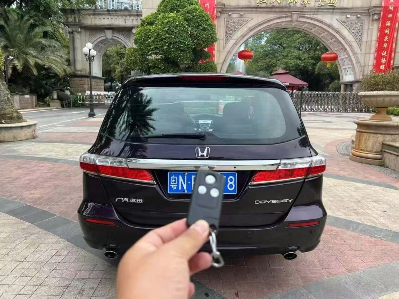 广州13年本田奥德赛9