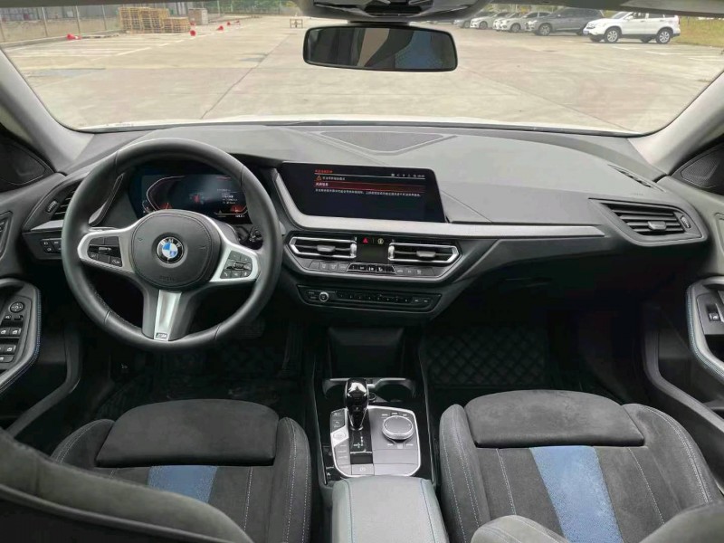 武汉22年宝马2系4