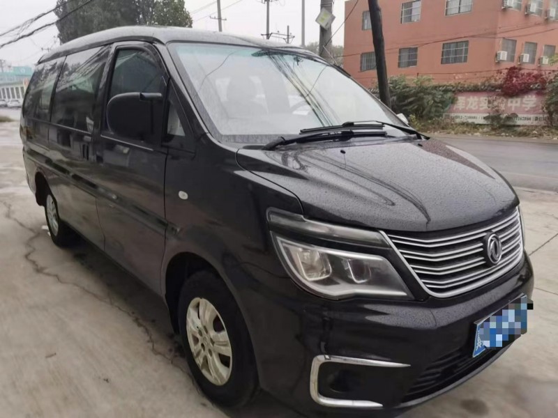 保定18年东风菱智3