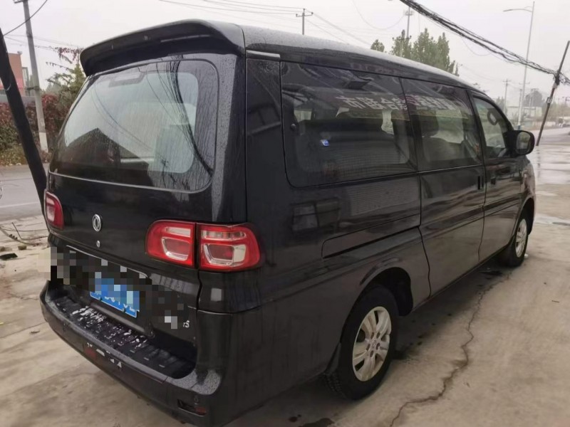 保定18年东风菱智4