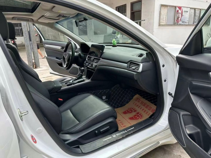 徐州22年本田雅阁6