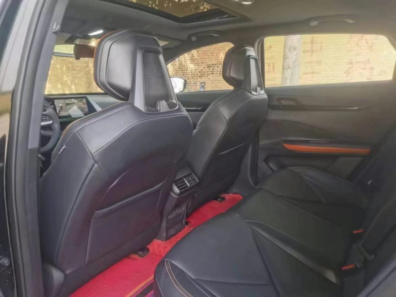 保定23年长安汽车UNI-V6