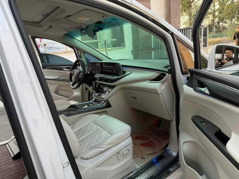 徐州21年别克GL86