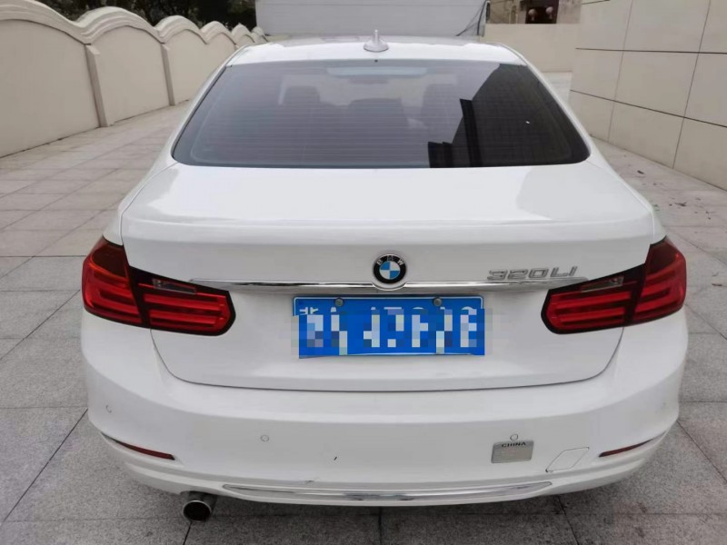 保定16年宝马3系9