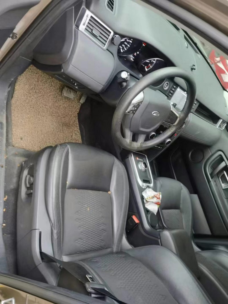 保定16年路虎神行者6