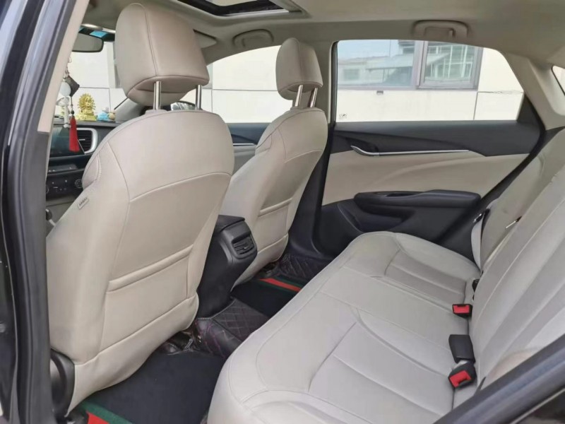 保定18年别克英朗6