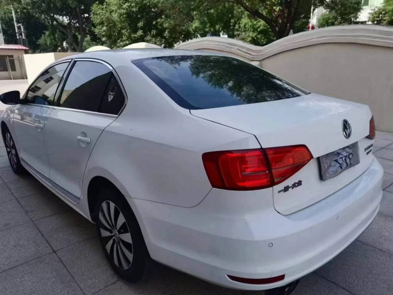 保定17年大众速腾5