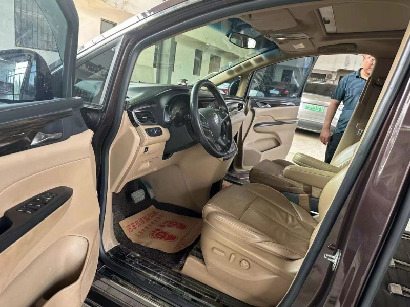 徐州17年别克GL84