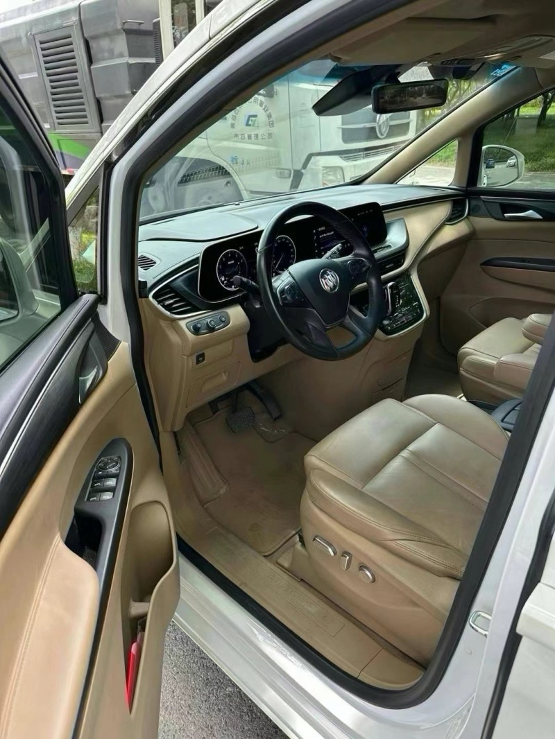 青岛21年别克GL87