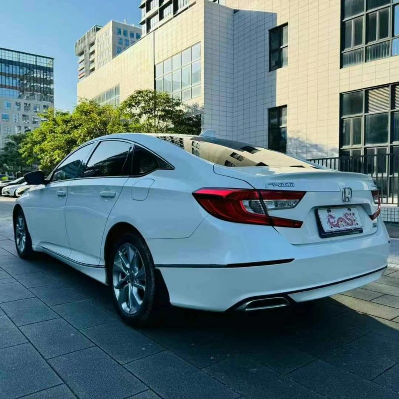 佛山18年本田雅阁8