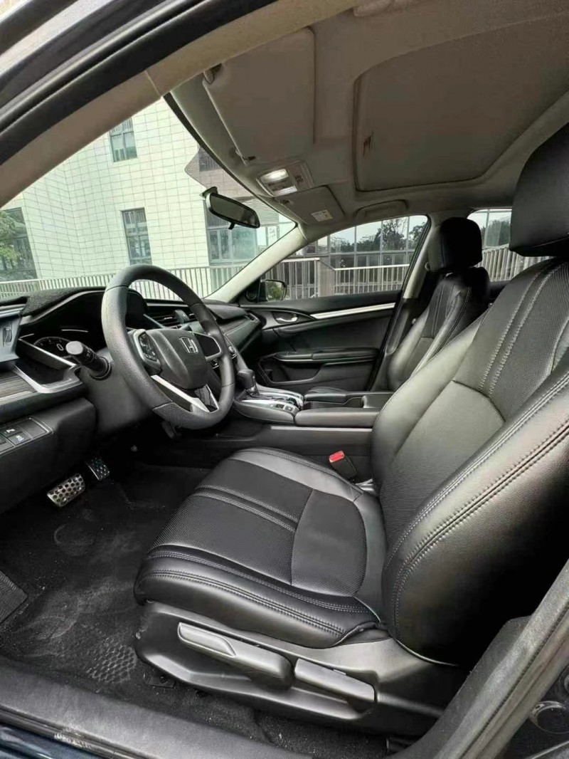 佛山22年本田思域4