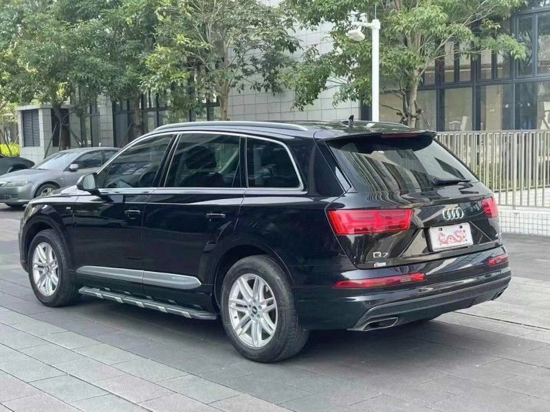 佛山19年奥迪Q74