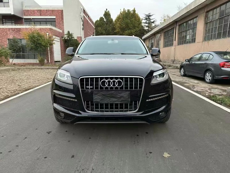 济宁14年奥迪Q71