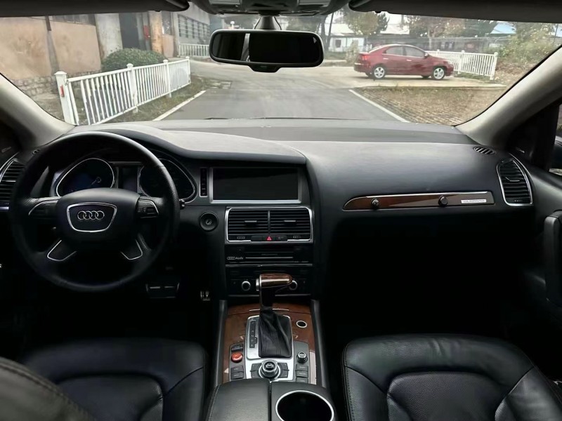 济宁14年奥迪Q76