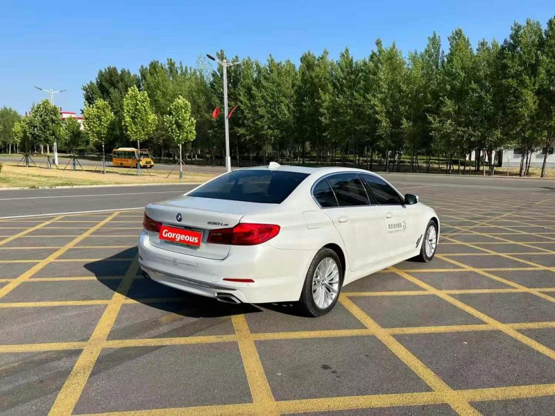 保定21年宝马5系7