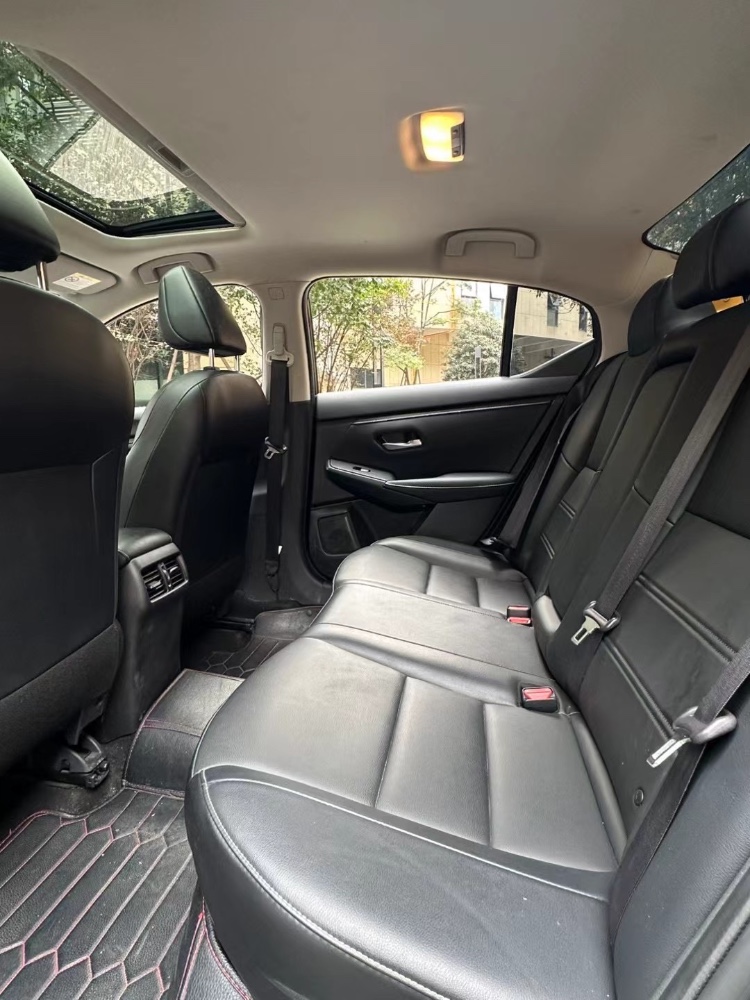 成都22年日产轩逸7