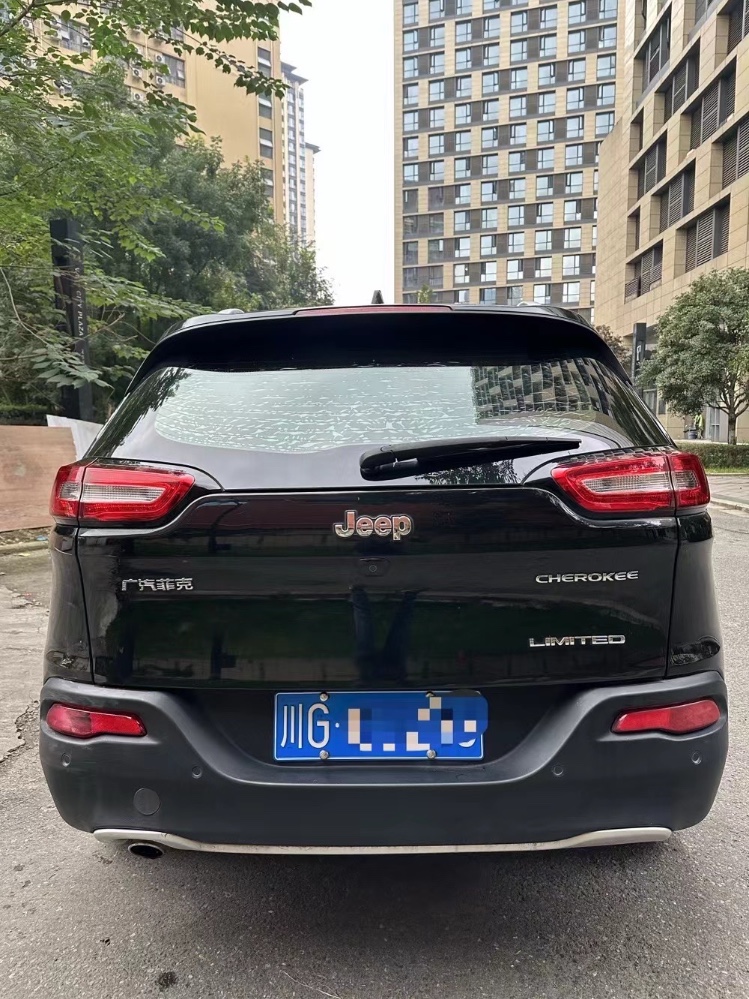 成都19年Jeep自由光9