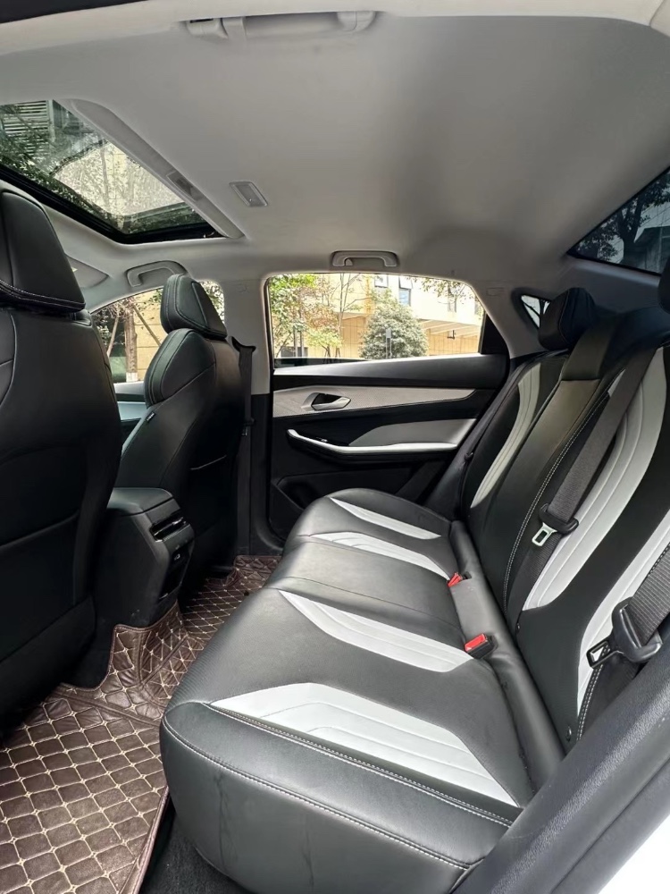 成都24年吉利缤瑞7