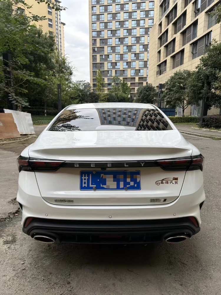 成都24年吉利缤瑞9