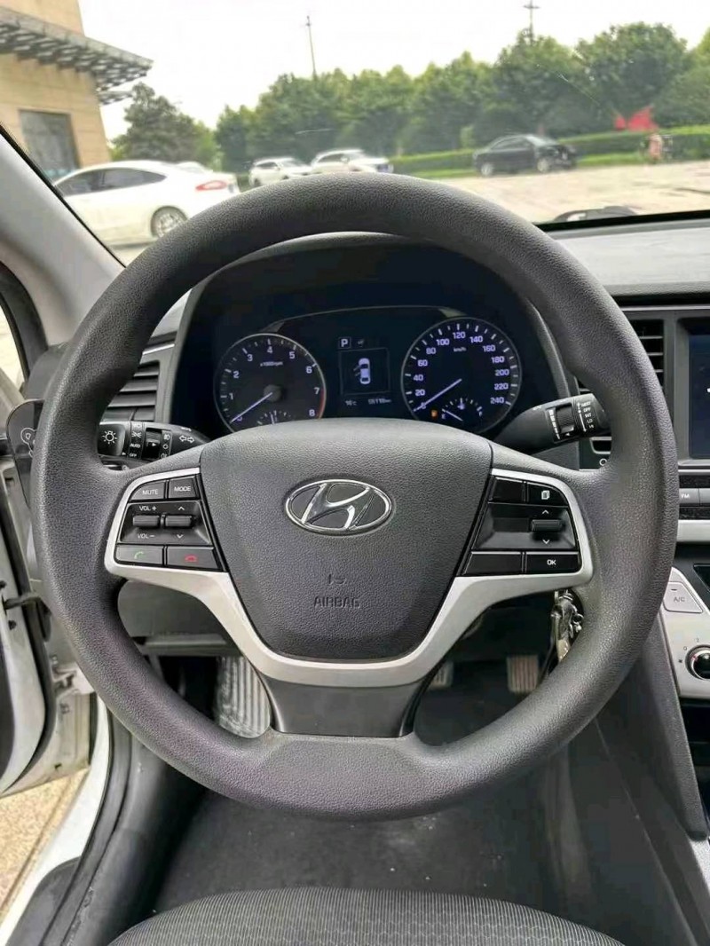 武汉18年现代领动4