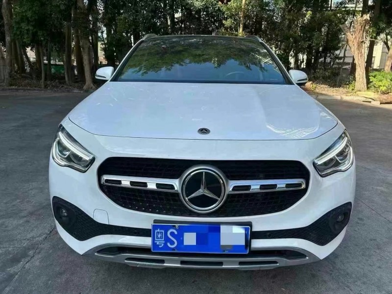 广州21年奔驰GLA1