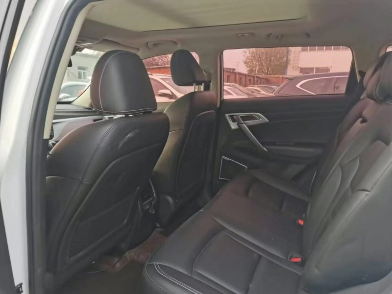 保定18年吉利博越6