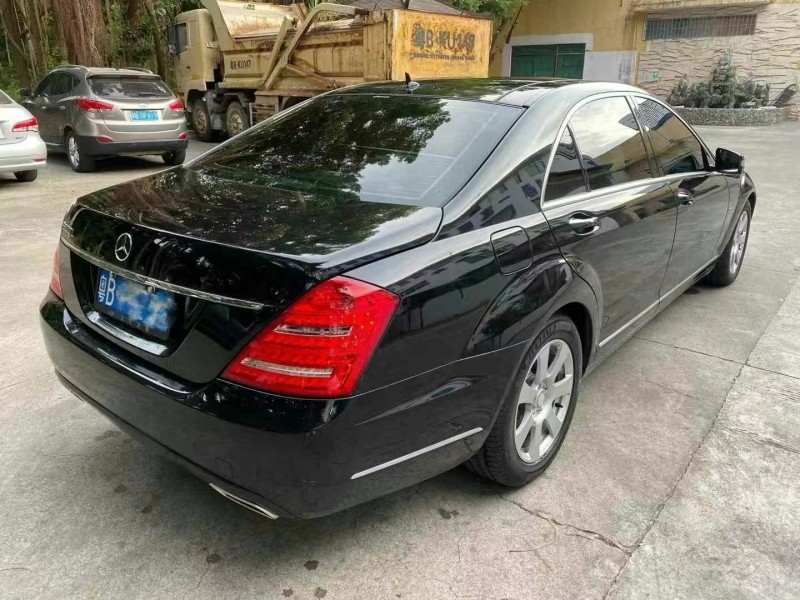 广州13年奔驰S3