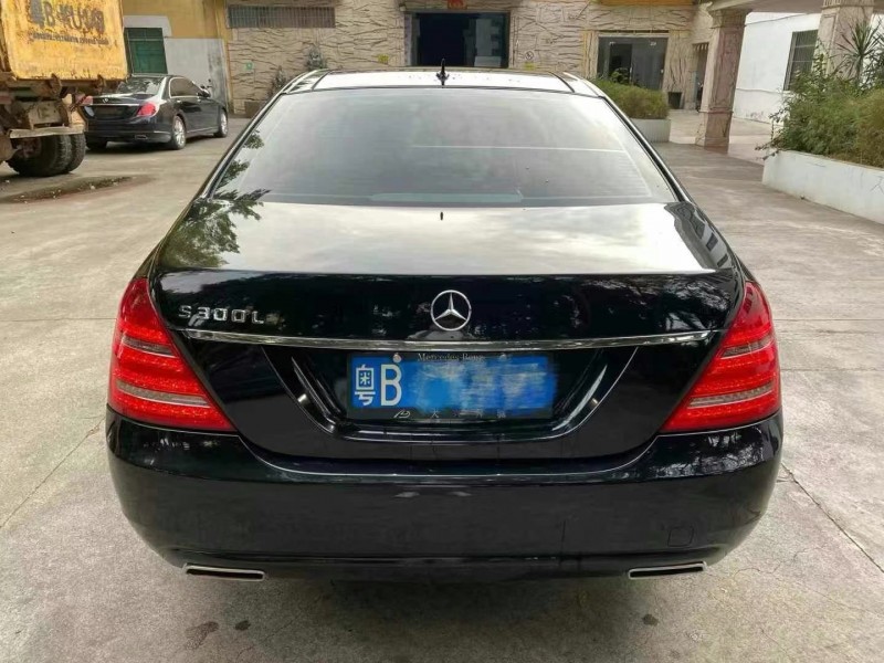 广州13年奔驰S9