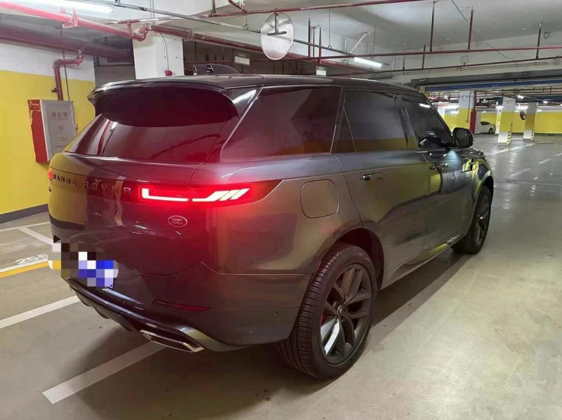 广州24年路虎揽胜运动8