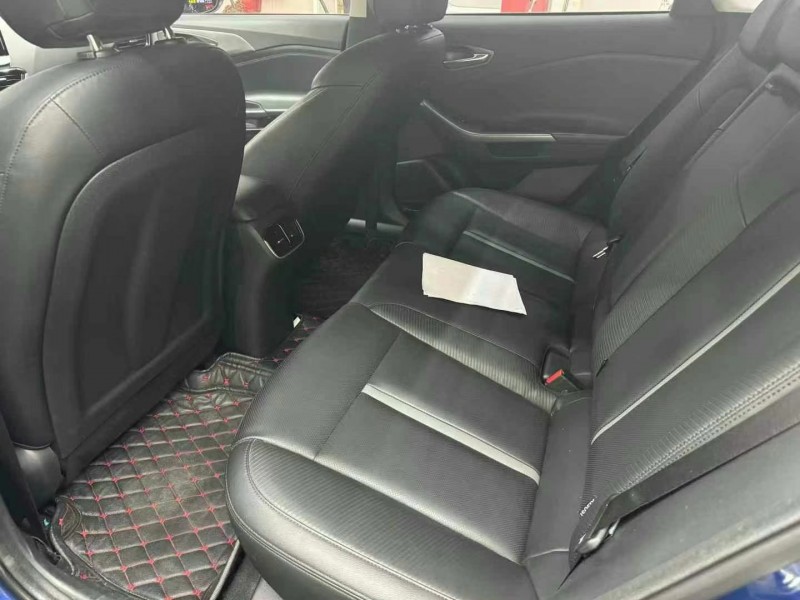 武汉19年现代菲斯塔3