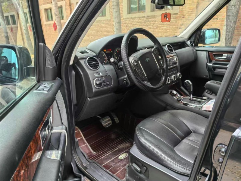 保定11年路虎发现8