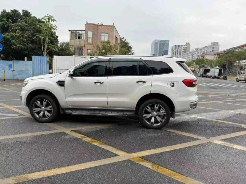 广州17年福特撼路者7