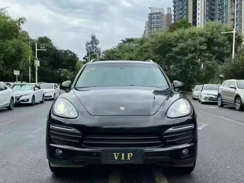 广州14年保时捷卡宴1