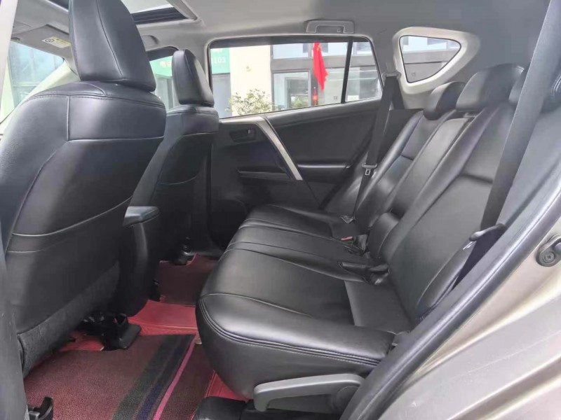 广州18年丰田RAV4荣放3