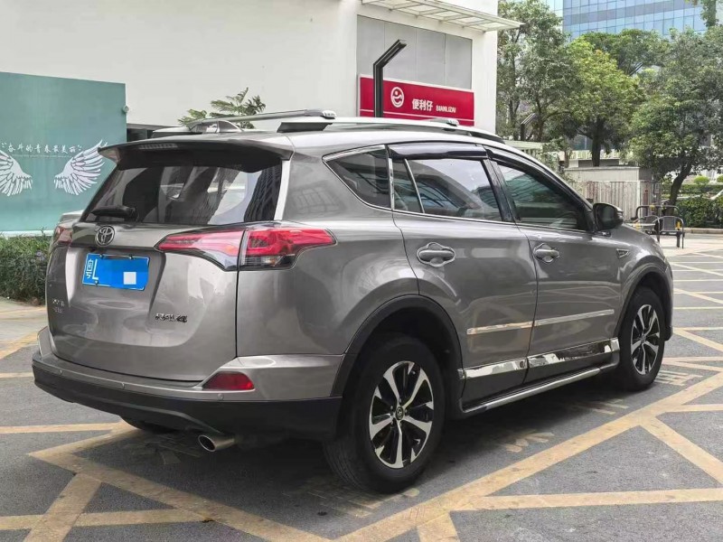 广州18年丰田RAV4荣放6