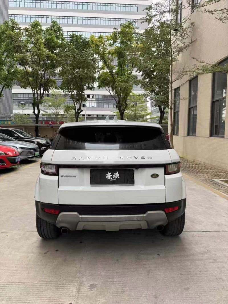 佛山17年路虎极光9