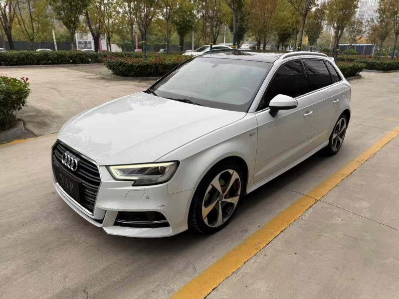 济宁18年奥迪A32