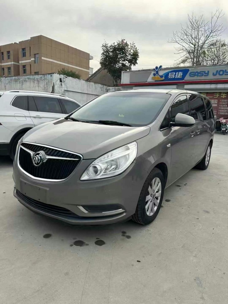 菏泽17年别克GL83