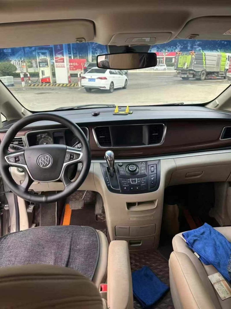 菏泽17年别克GL84