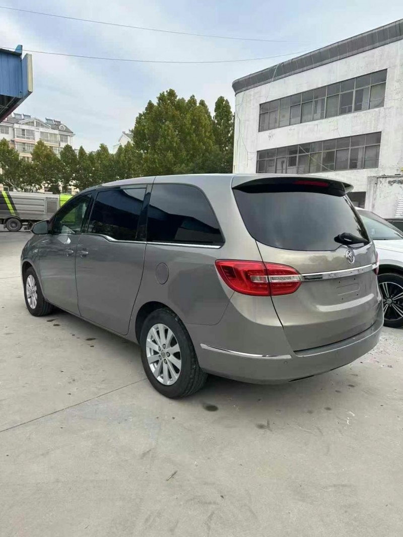 菏泽17年别克GL87