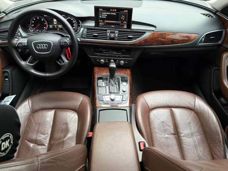 济宁17年奥迪A6L4