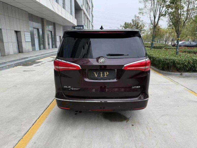 济宁17年别克GL89