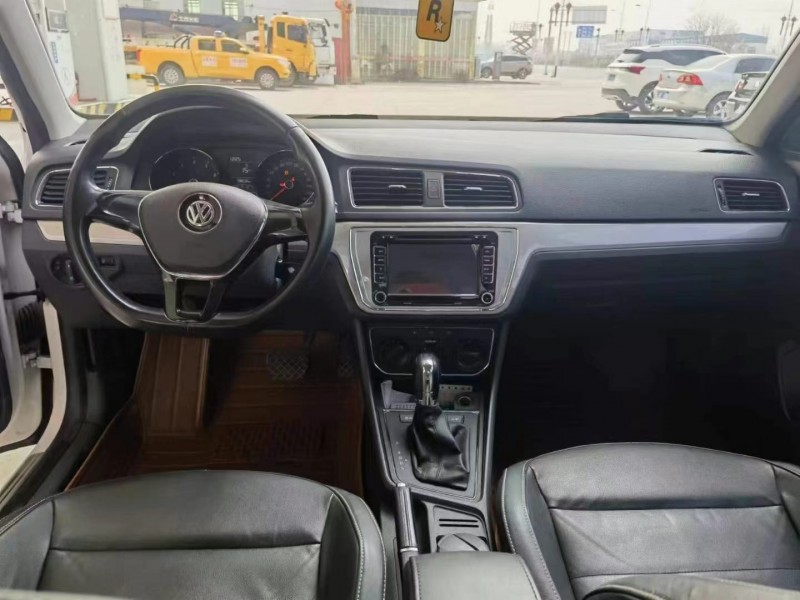 保定16年大众朗逸7