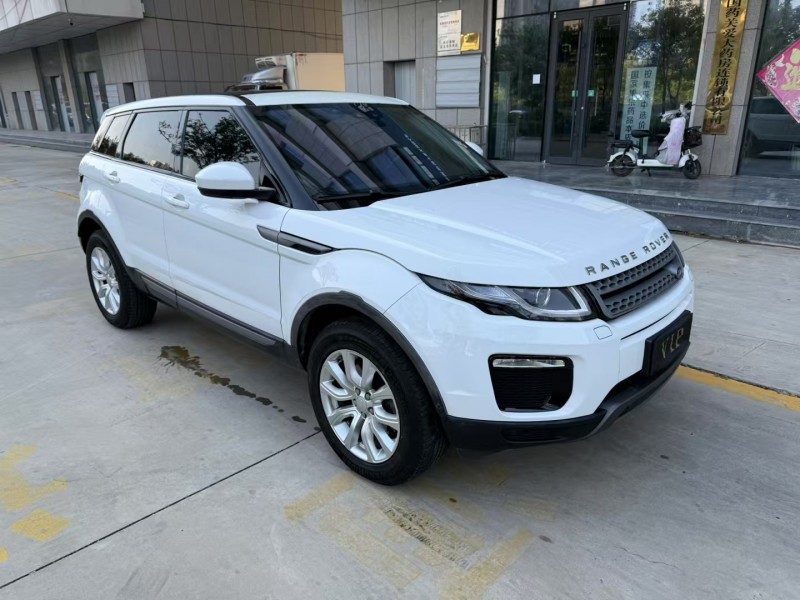 济宁18年路虎极光3